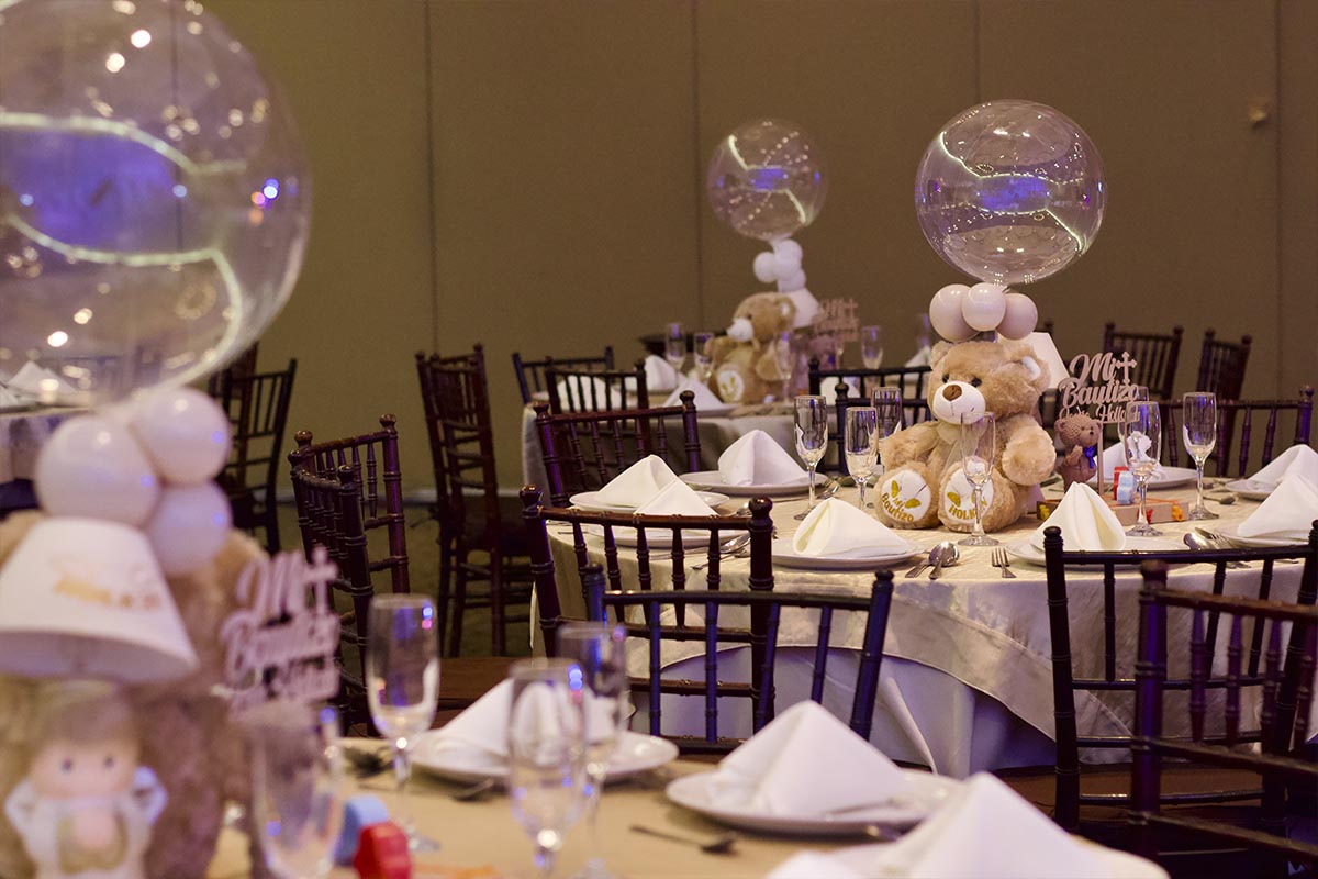 Salón decorado para bautizo familiar en Durango